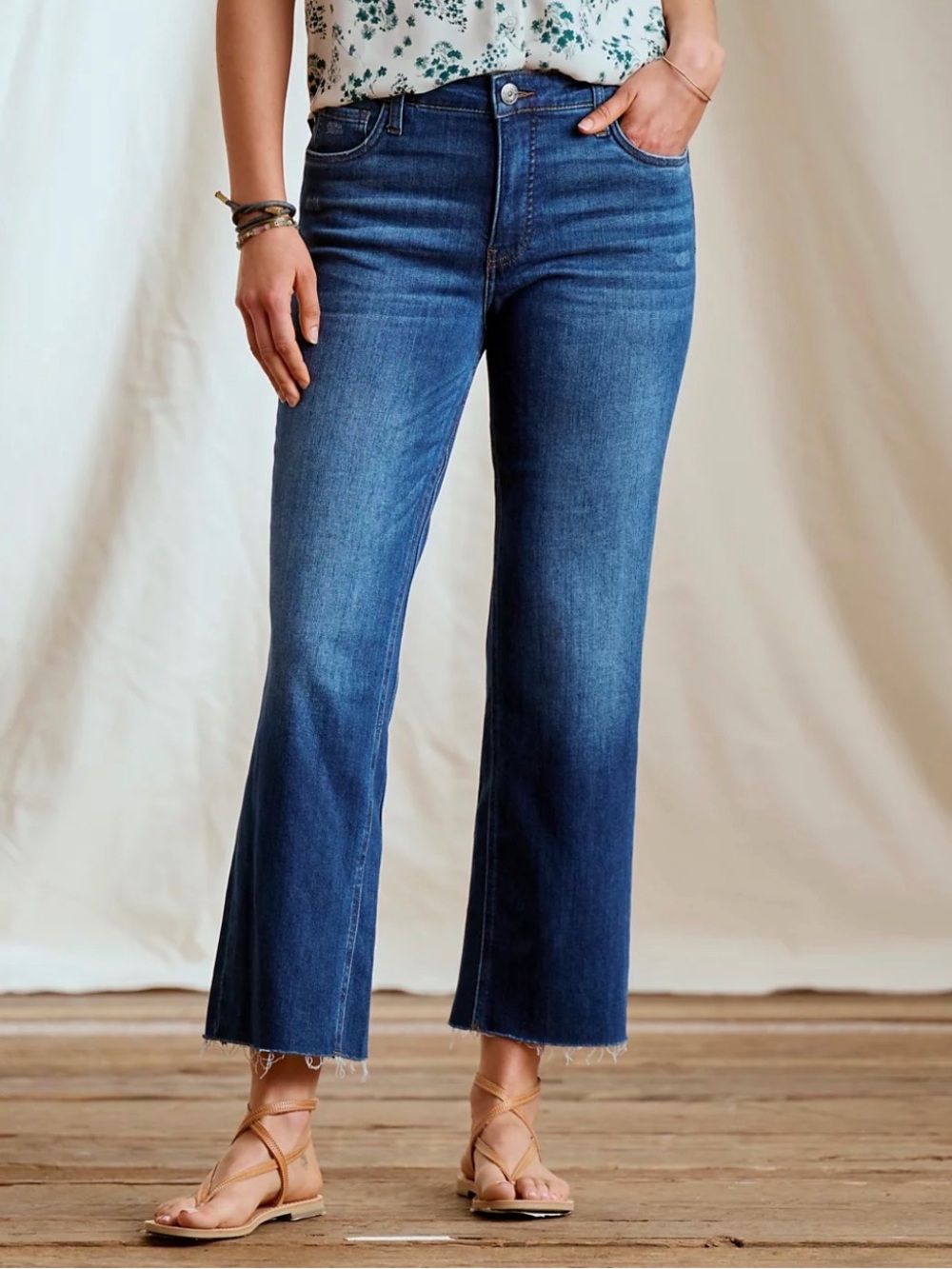 Kut from the Kloth - Size 8 - Kelsey Fab Ab Ankle Flare High Rise Jeans
